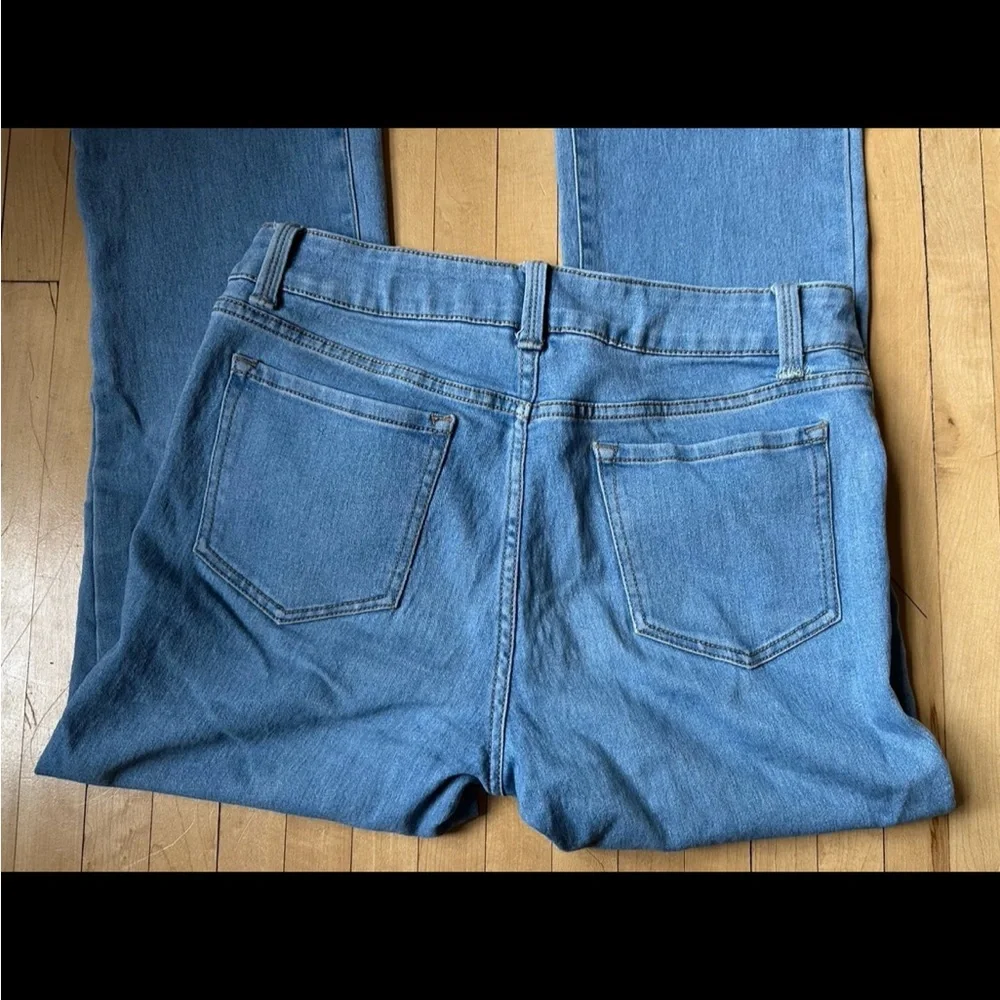 Bootcut Jeans - Picture 1 of 4